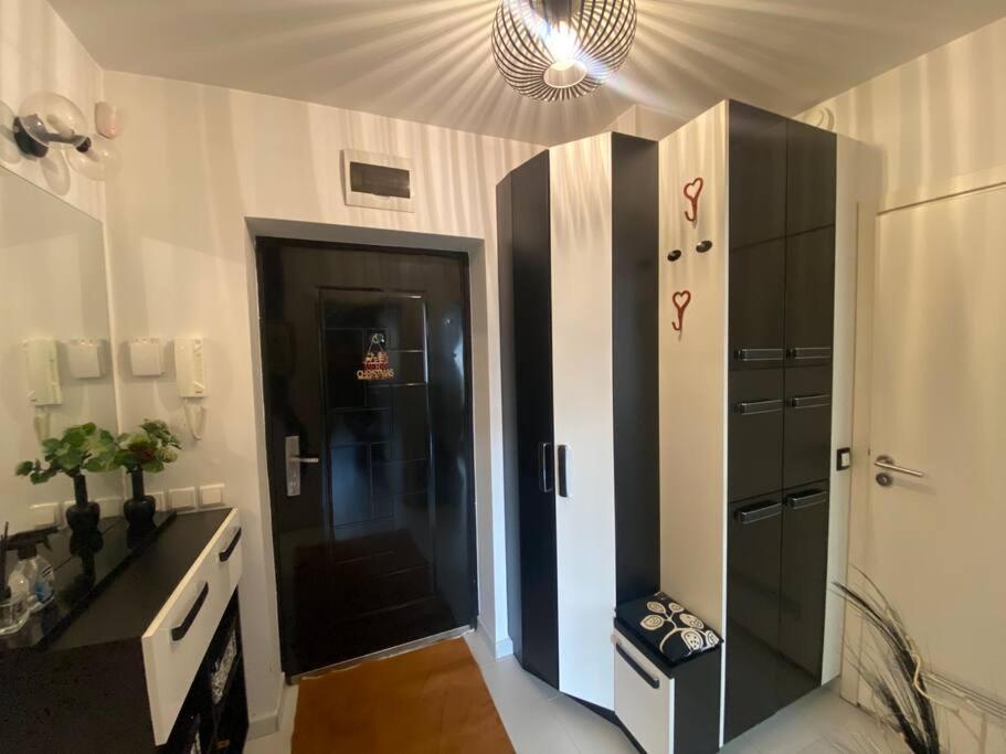 Lovely 1-Bedroom Apartament With Free Parking Sofia Exterior foto